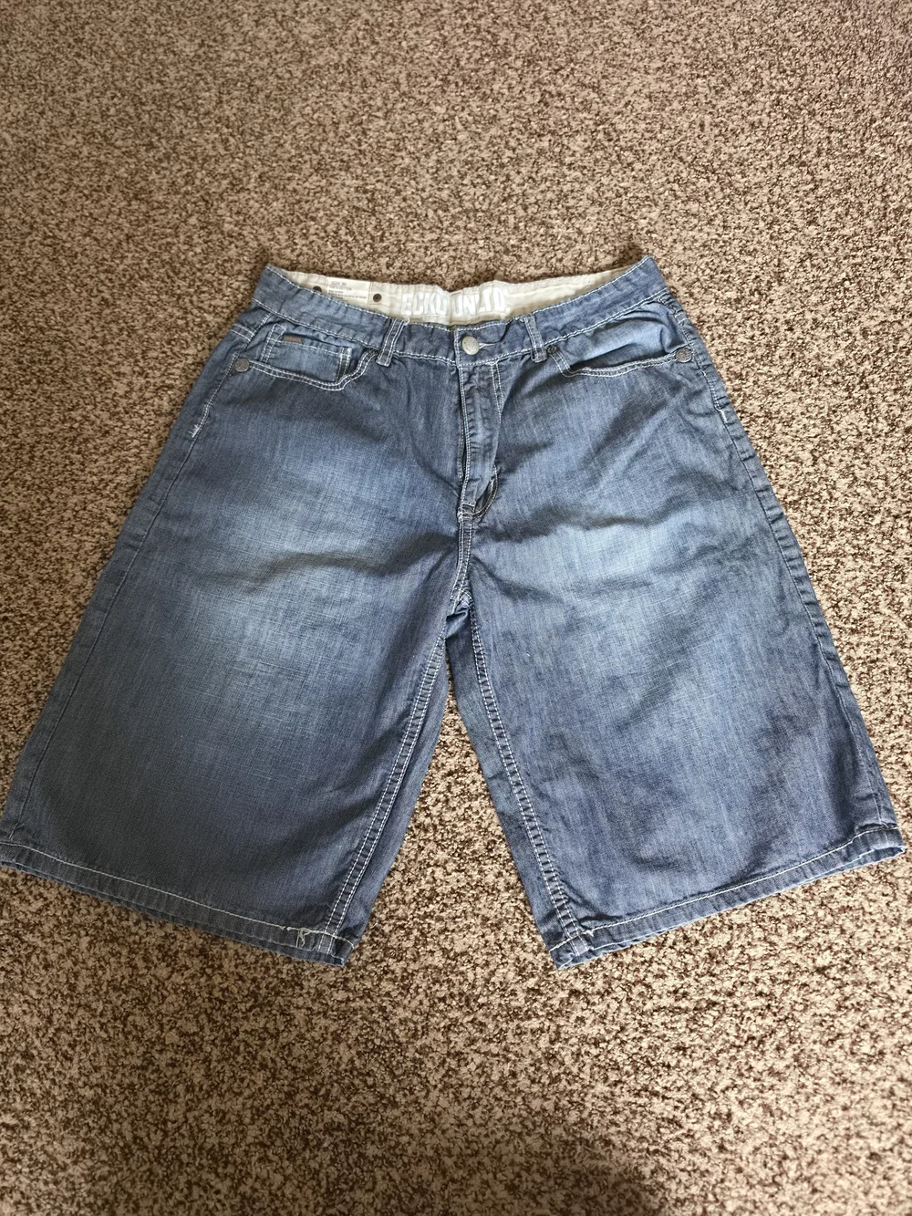 Vintage Y2K Ecko Unltd. Men's Size 38 Baggy Embroidered Blue Denim Shorts